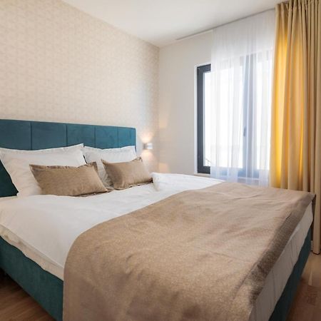 Villa Four Brothers - Middle Floor โปดสตรานา ภายนอก รูปภาพ