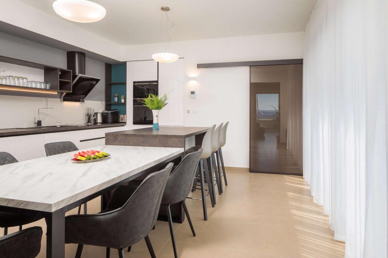 Villa Four Brothers - Middle Floor โปดสตรานา ภายนอก รูปภาพ