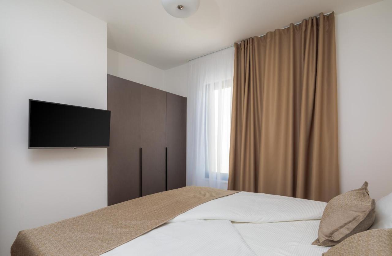 Villa Four Brothers - Middle Floor โปดสตรานา ภายนอก รูปภาพ